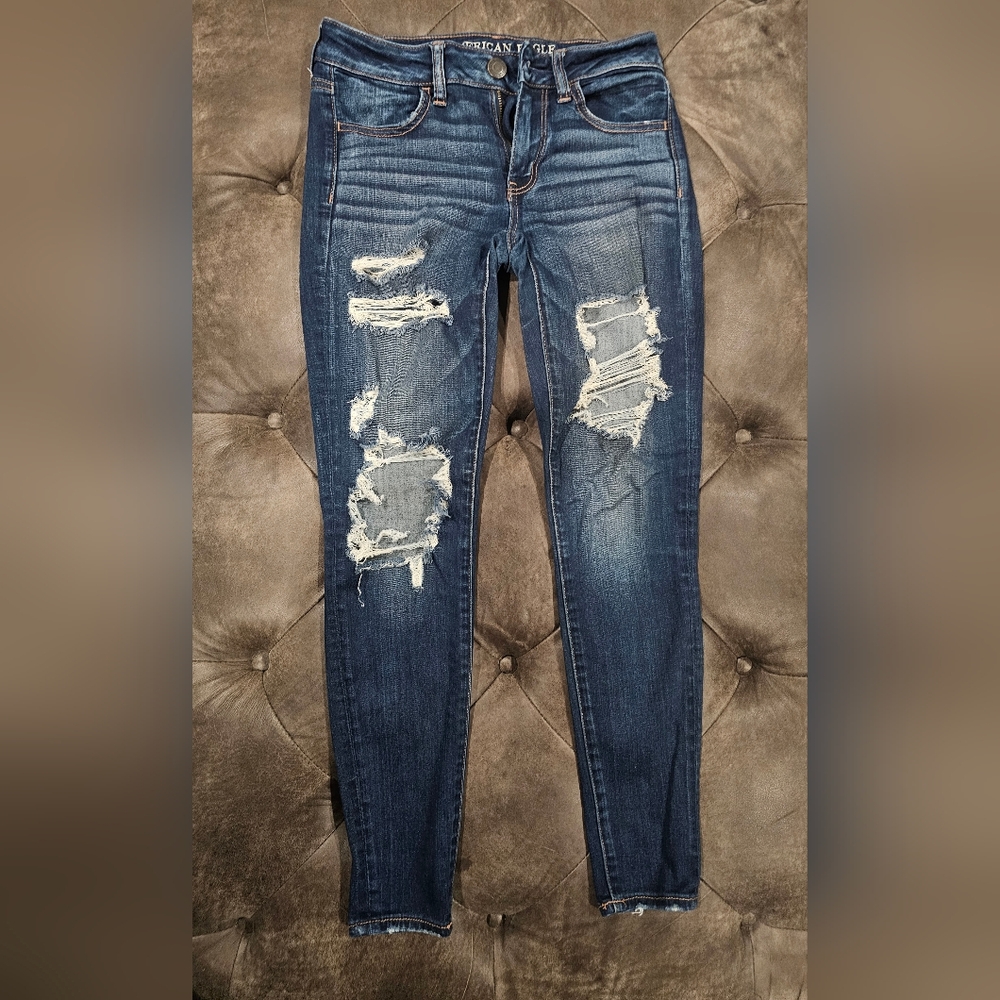 American Eagle Destroyed Jean Jegging Size 2